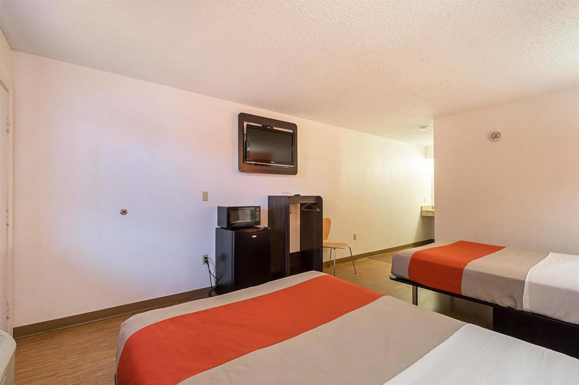 Motel 6-Boerne, Tx Ngoại thất bức ảnh