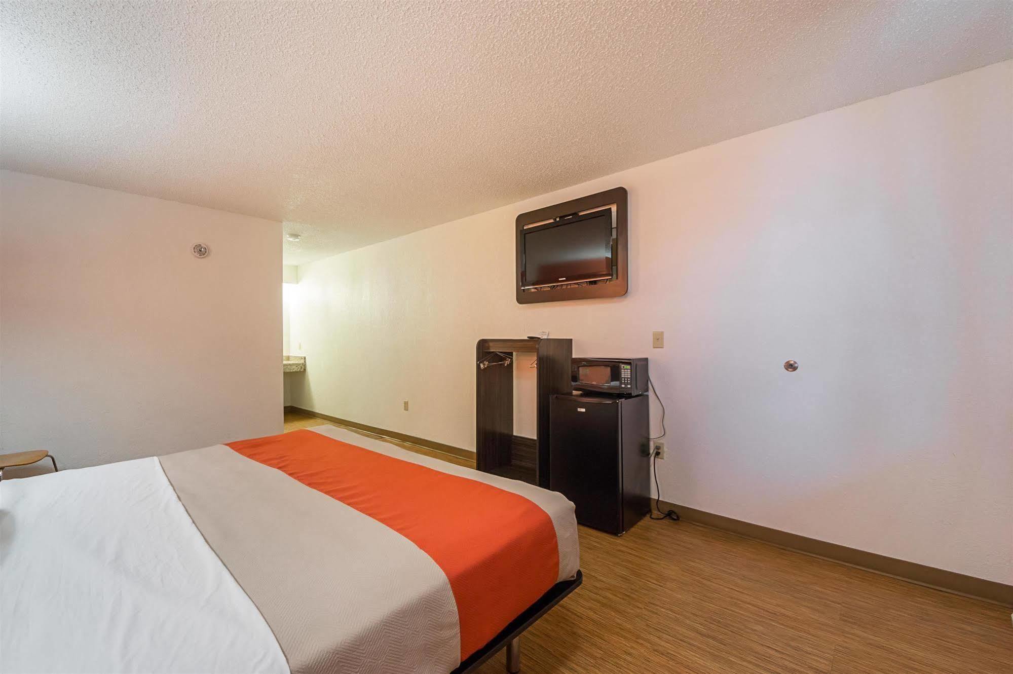 Motel 6-Boerne, Tx Ngoại thất bức ảnh